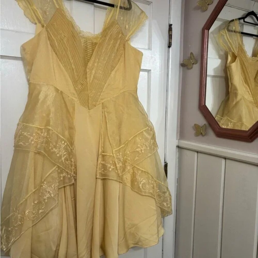 Torrid/Disney Princess Beauty And The Beast Belle… - image 5